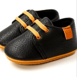 Black baby shoes 0-6 months
